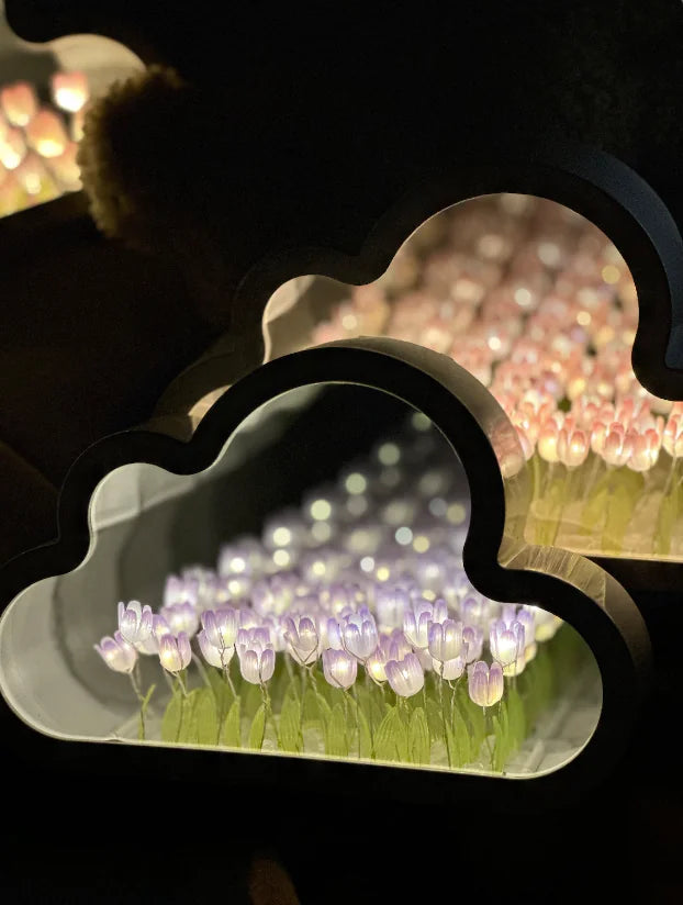 Cloud Tulip Mirror Lamp